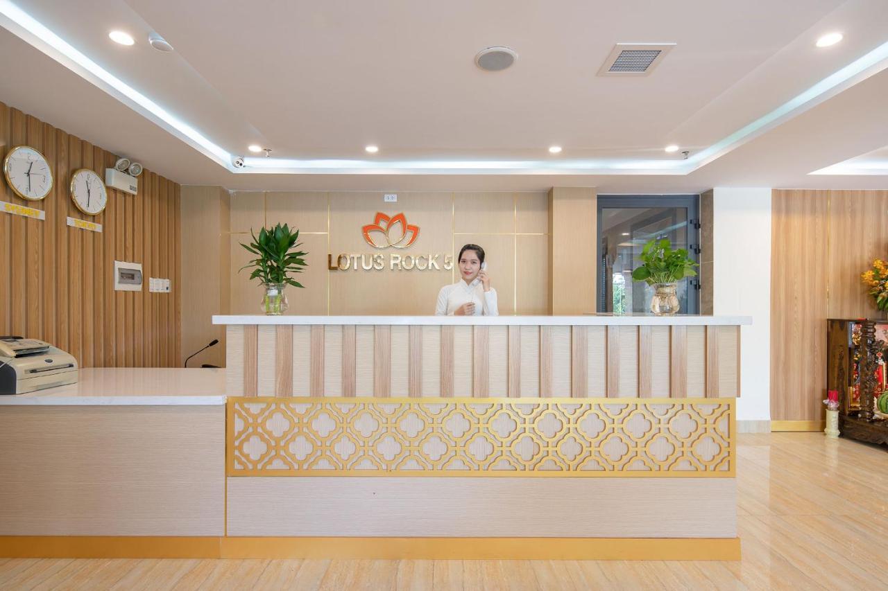 Lotus Rock 05 Hotel Дананг Екстериор снимка